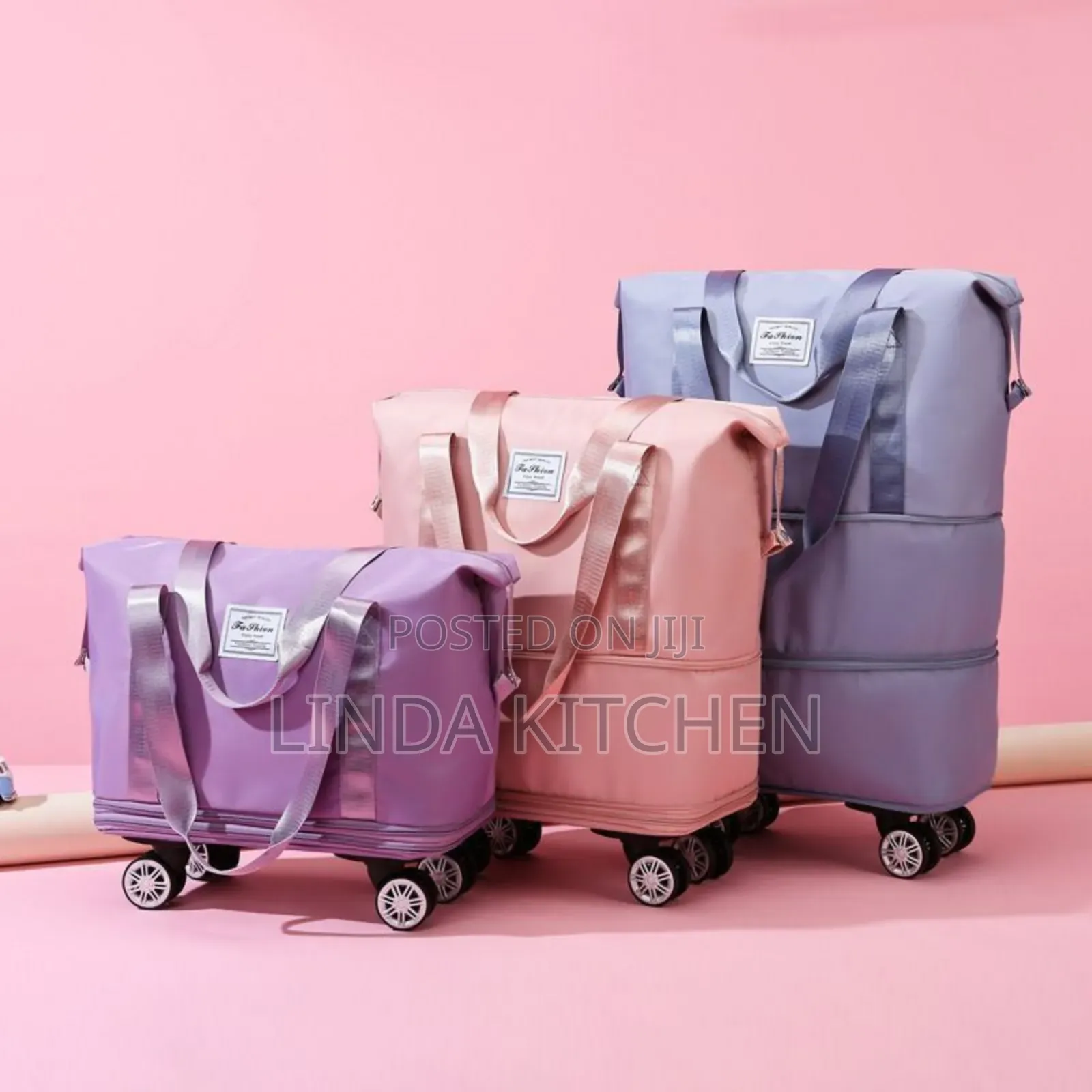 Waterproof Expendable Traveling Duffel Bag With Wheels