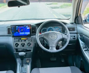 Toyota Corolla RunX 2004 Gold