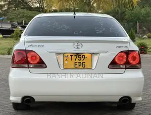 Toyota Crown 2006 White