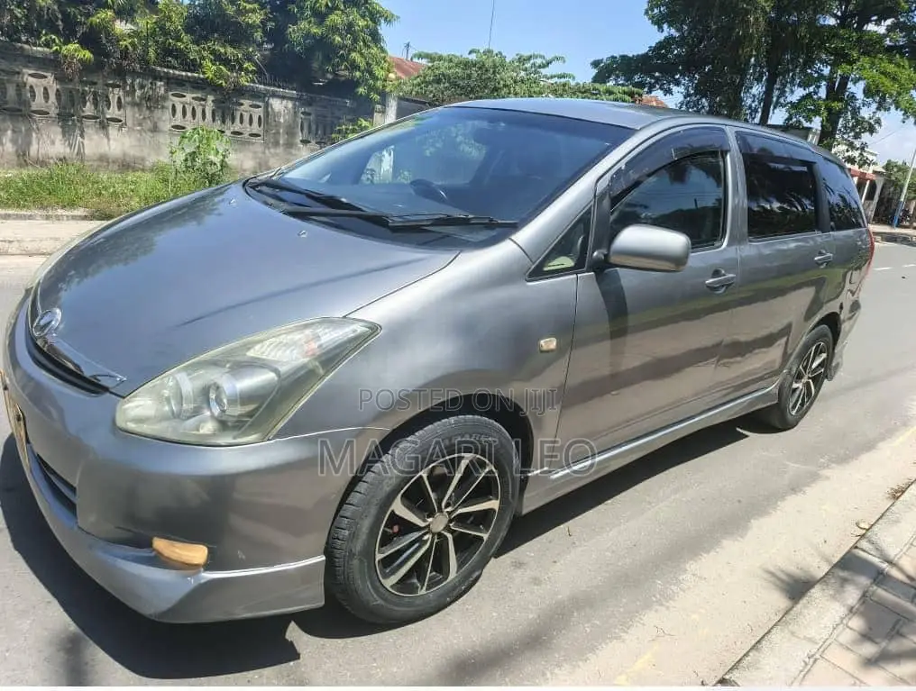 Toyota Wish 2005 Gray