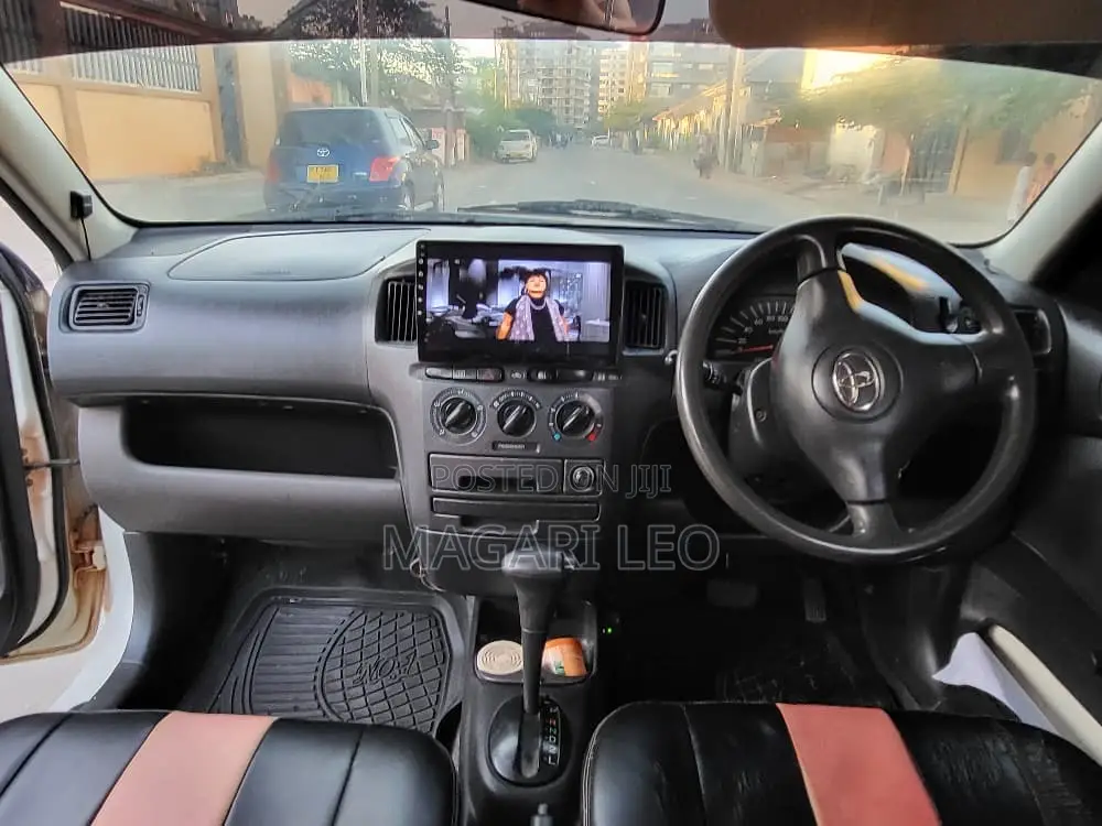 Toyota Probox 2005 White
