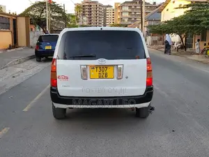 Toyota Probox 2005 White