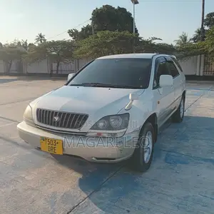 Toyota Harrier 2002 Pearl