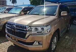 Toyota Land Cruiser 4.5 V8 VXR 2014 Gold