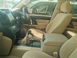 Toyota Land Cruiser 4.5 V8 VXR 2014 Gold