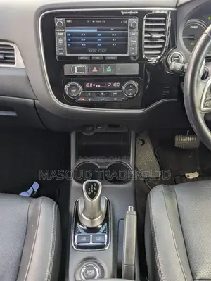 Mitsubishi Outlander 2.0 PHEV AWD 2015 White