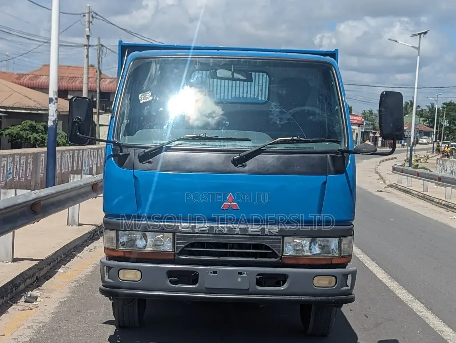 Mitsubishi Canter 1998 Blue