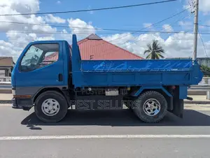 Mitsubishi Canter 1998 Blue