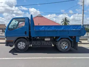 Mitsubishi Canter 1998 Blue