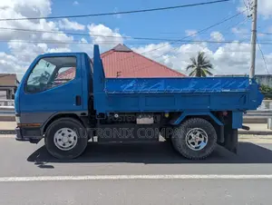 Mitsubishi Canter 1998 Blue