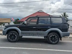 Toyota Land Cruiser Prado 2001 Black