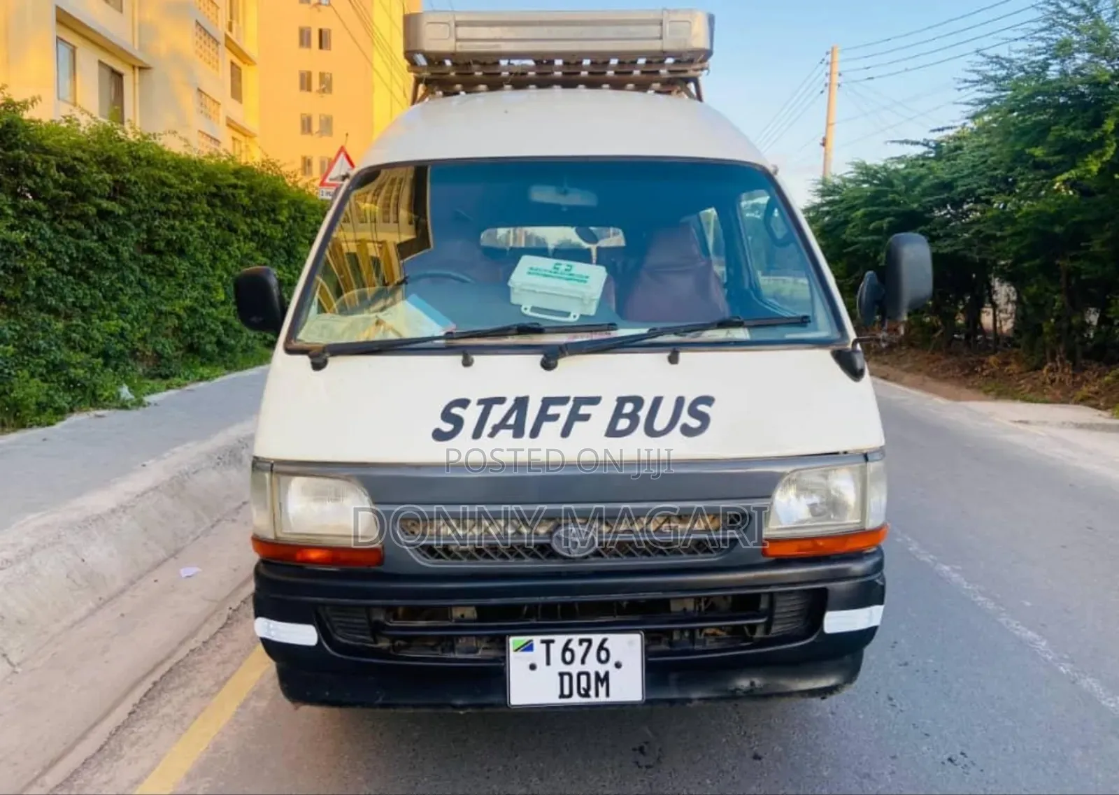 Toyota HiAce 2002 White
