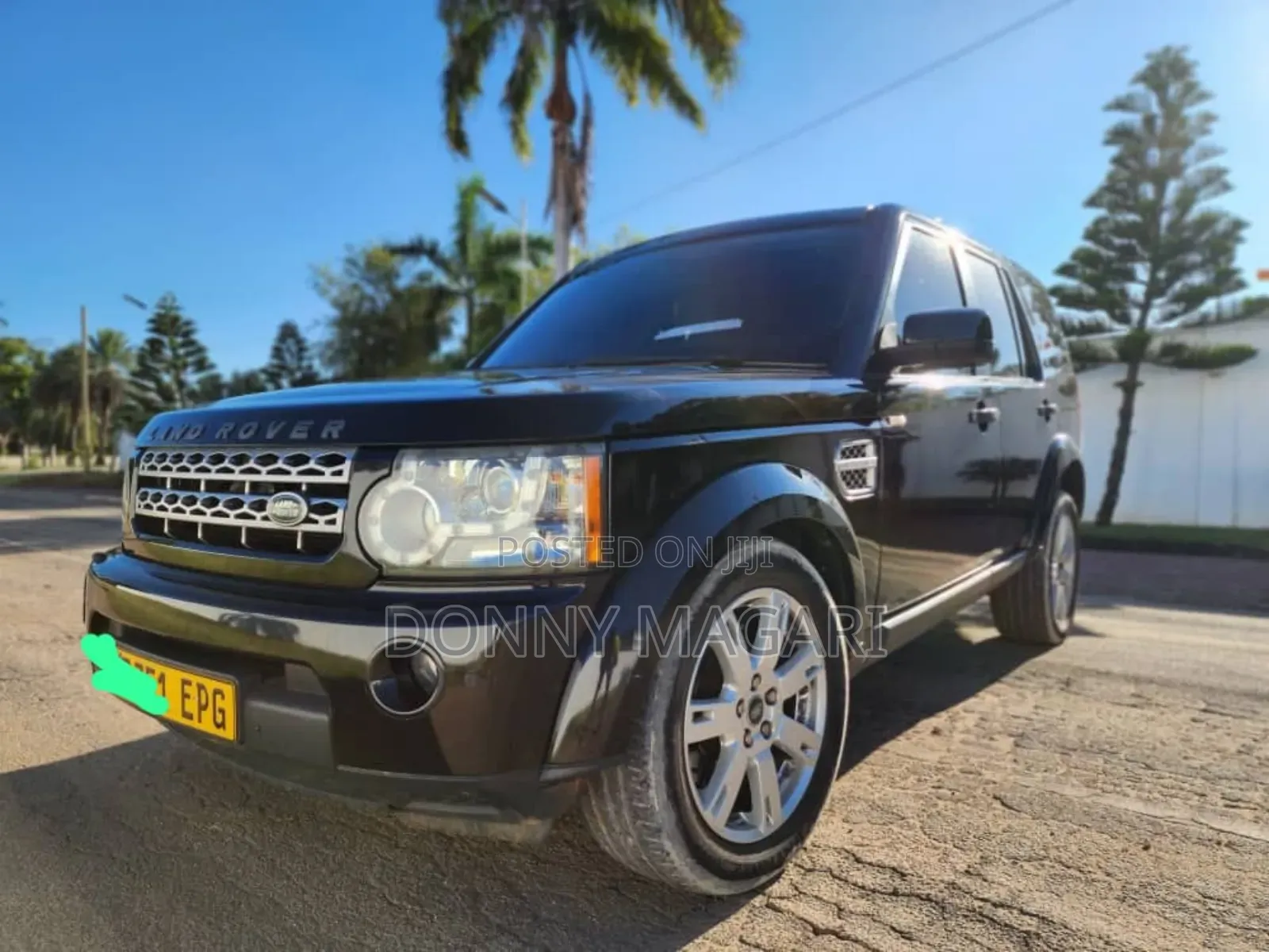 Land Rover Discovery 2010 Black