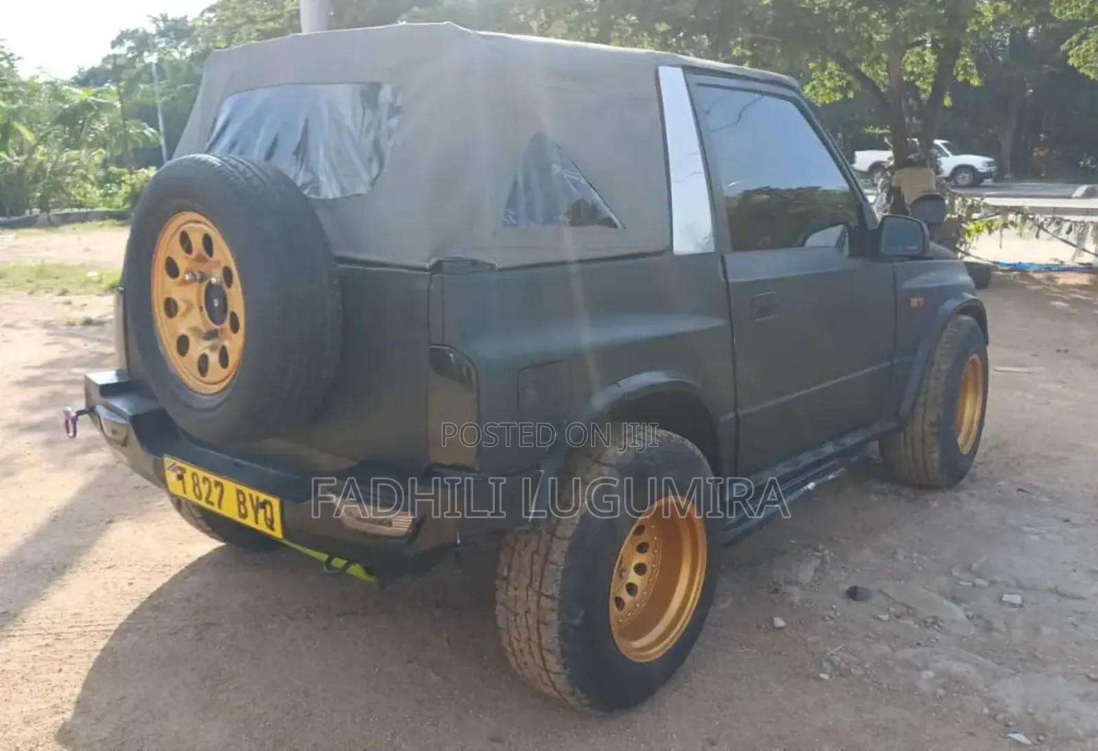 Suzuki Escudo 2000 Matt Black