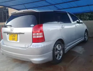 Toyota Wish 2004 Gray