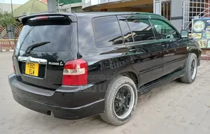 Toyota Kluger 2004 Black
