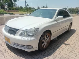 Toyota Crown 2004 White