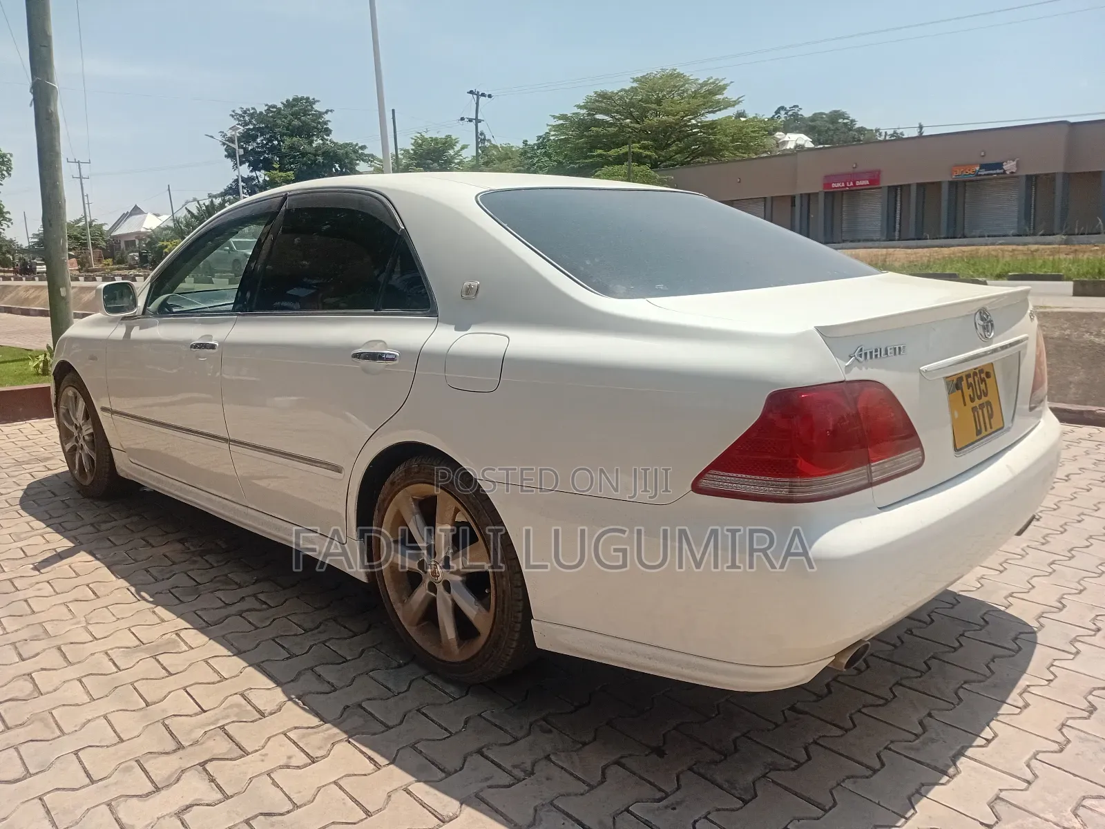 Toyota Crown 2004 White