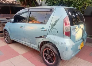Toyota Passo 2004 Blue