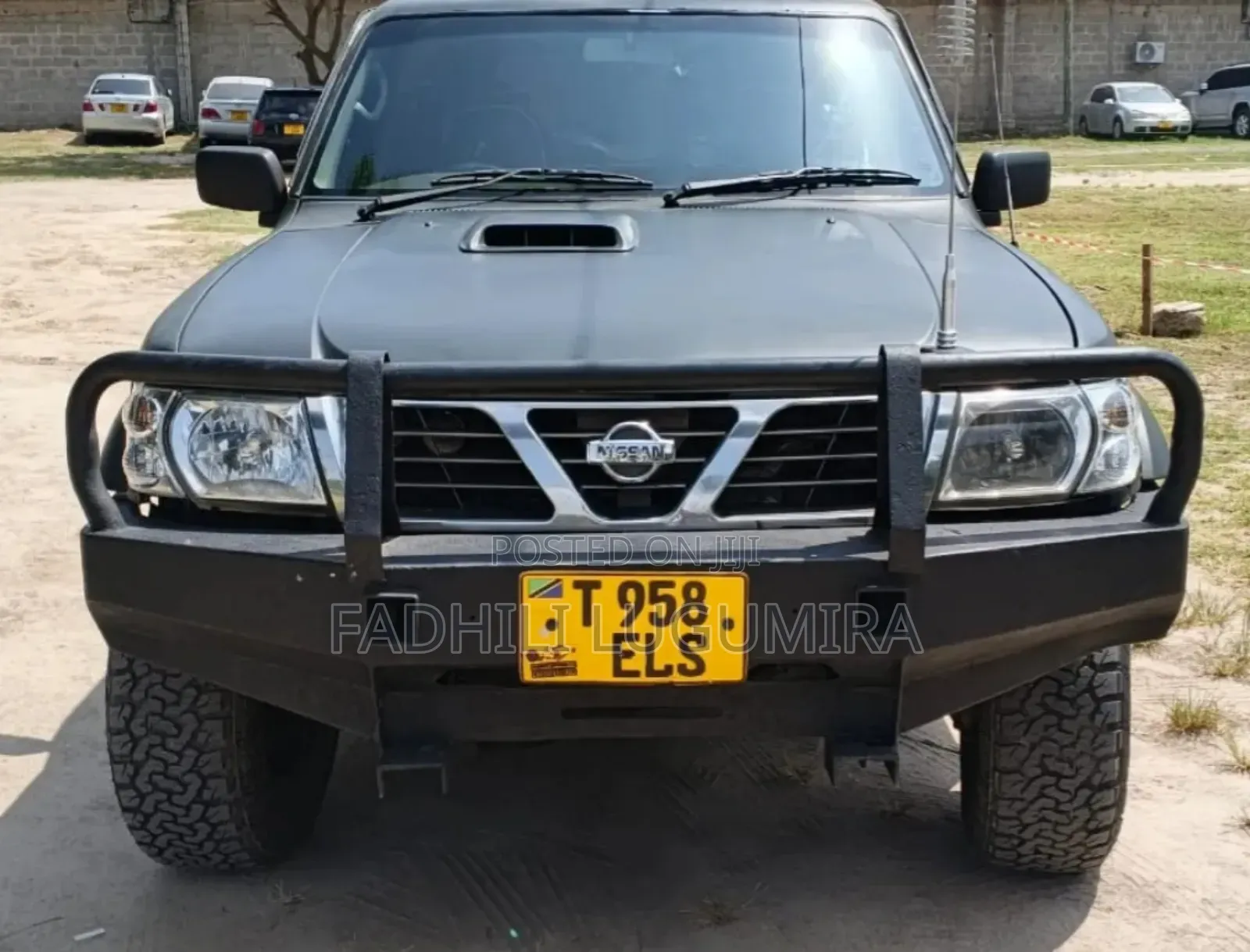 Nissan Patrol 2000 Green