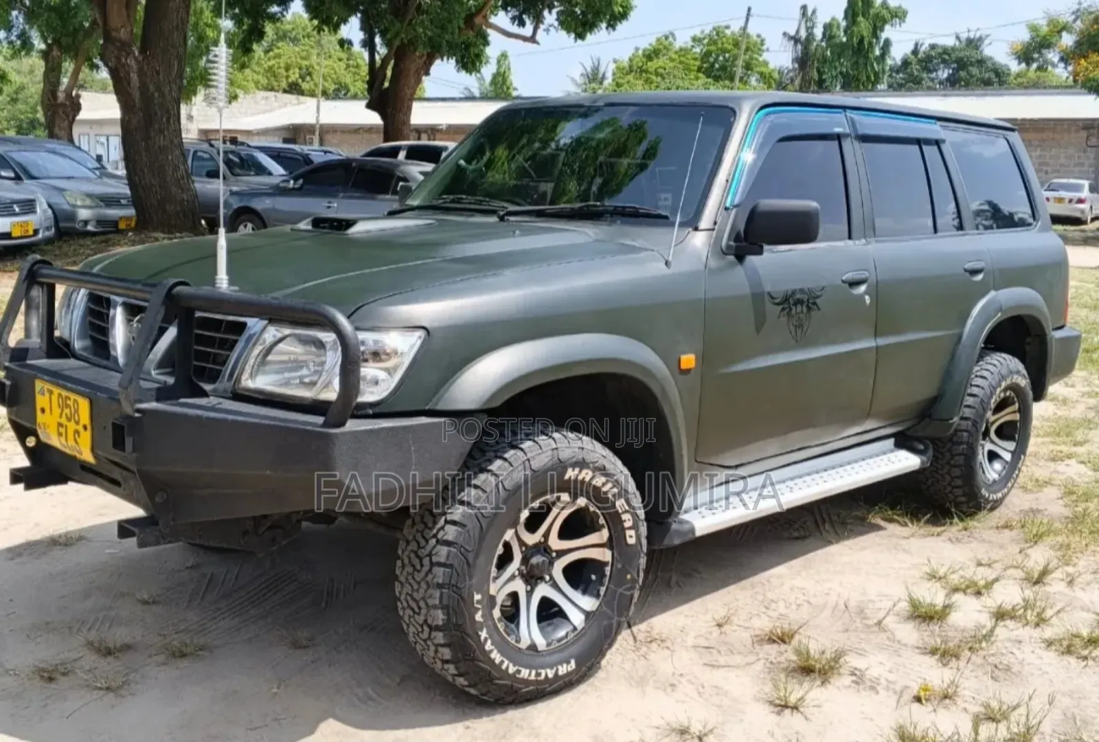 Nissan Patrol 2000 Green