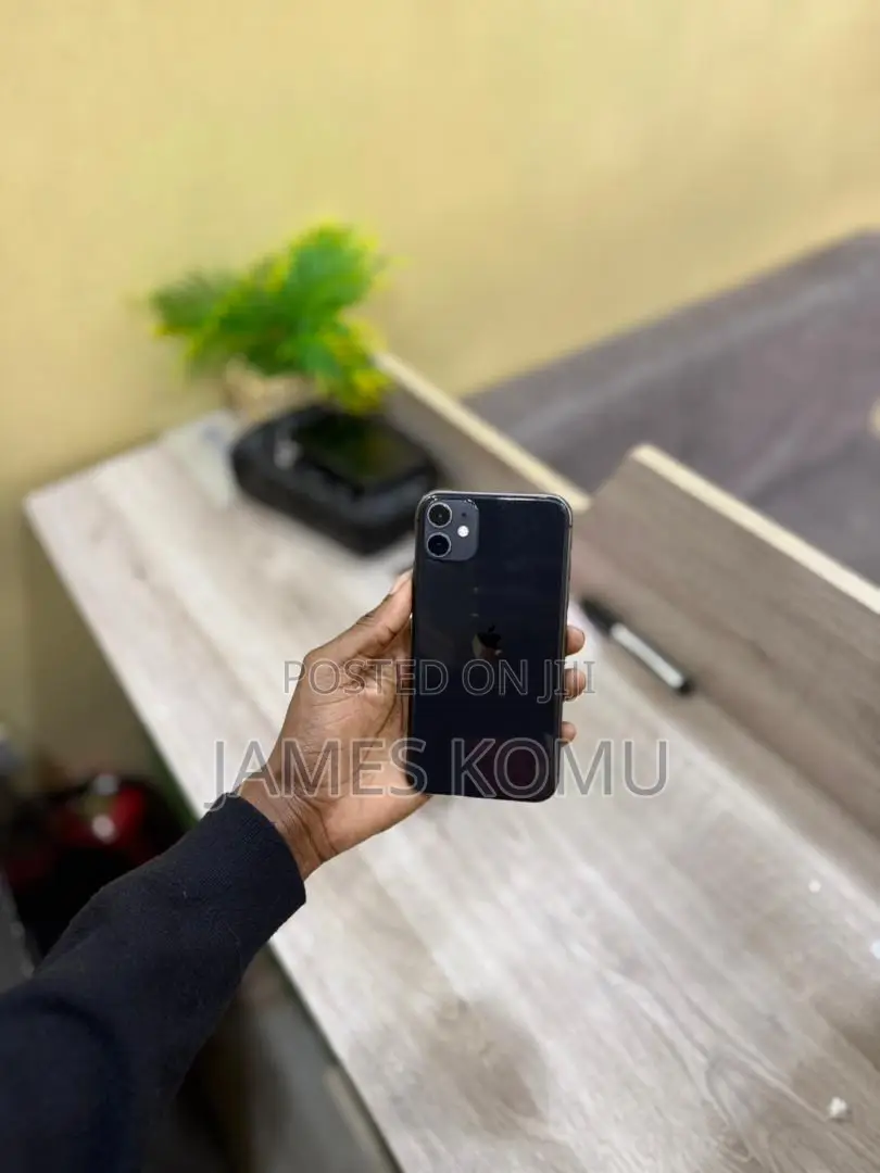 Apple iPhone 11 64 GB Black