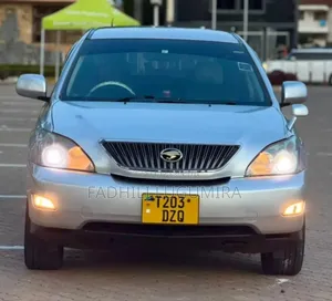 Toyota Harrier 2004 Silver