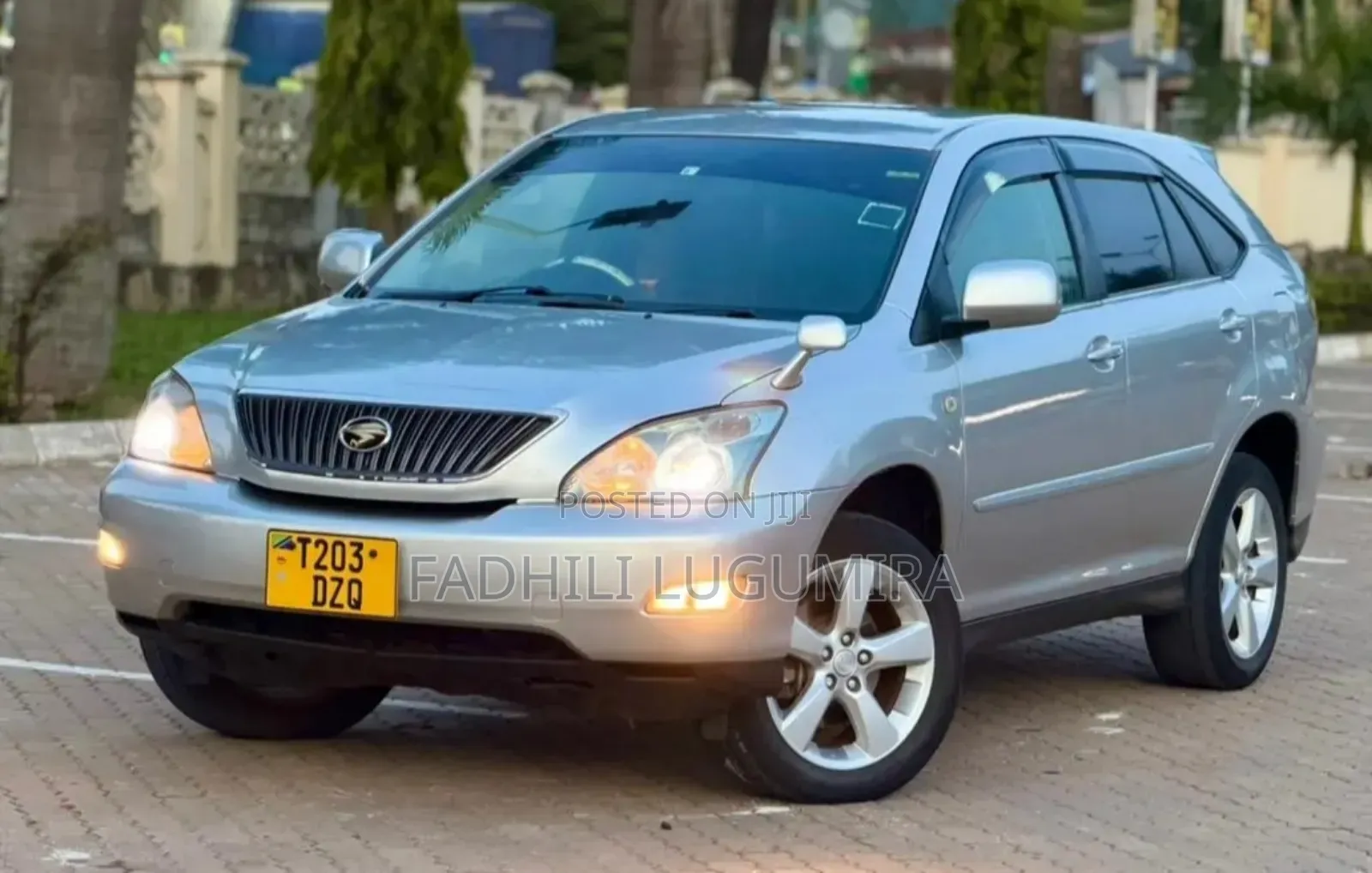 Toyota Harrier 2004 Silver