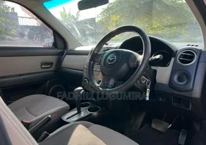 Mazda Verisa 2004 Maroon