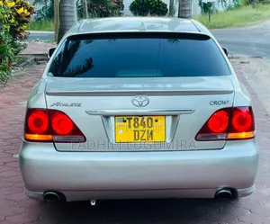 Toyota Crown 2004 Silver