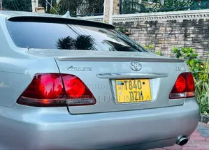 Toyota Crown 2004 Silver