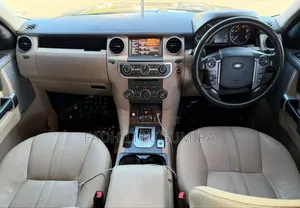 Land Rover Discovery 2016 Gray