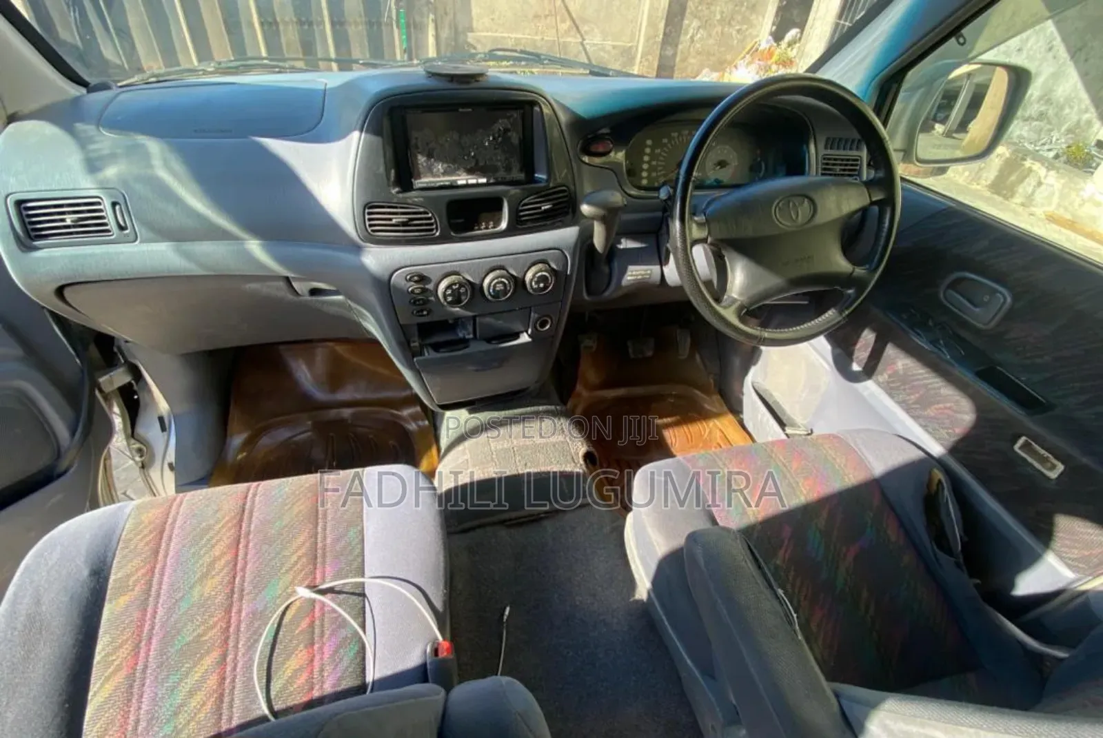 Toyota Noah 2003 Silver