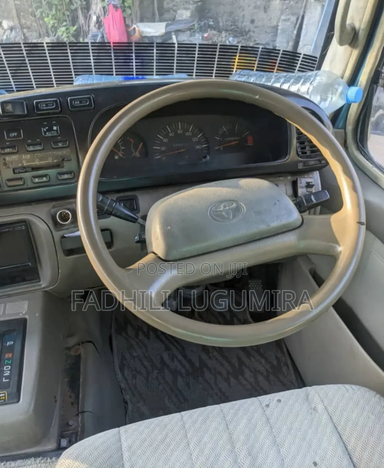 Toyota Coaster 2000 Green