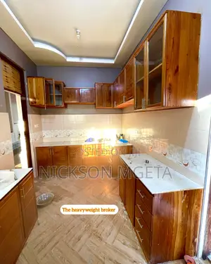 3bdrm House in Dalali_Nick_Mwanza, Buswelu for rent