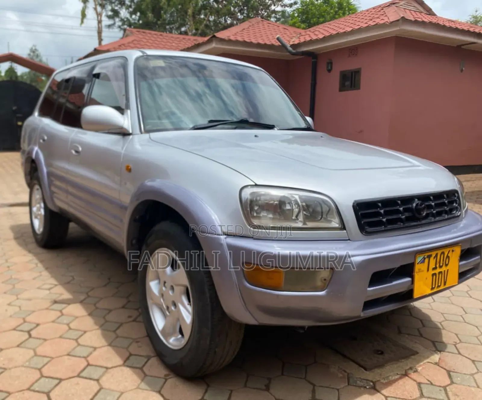Toyota RAV4 Automatic 2000 Silver