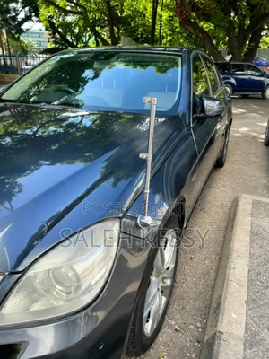 Mercedes-Benz E250 2010 Blue