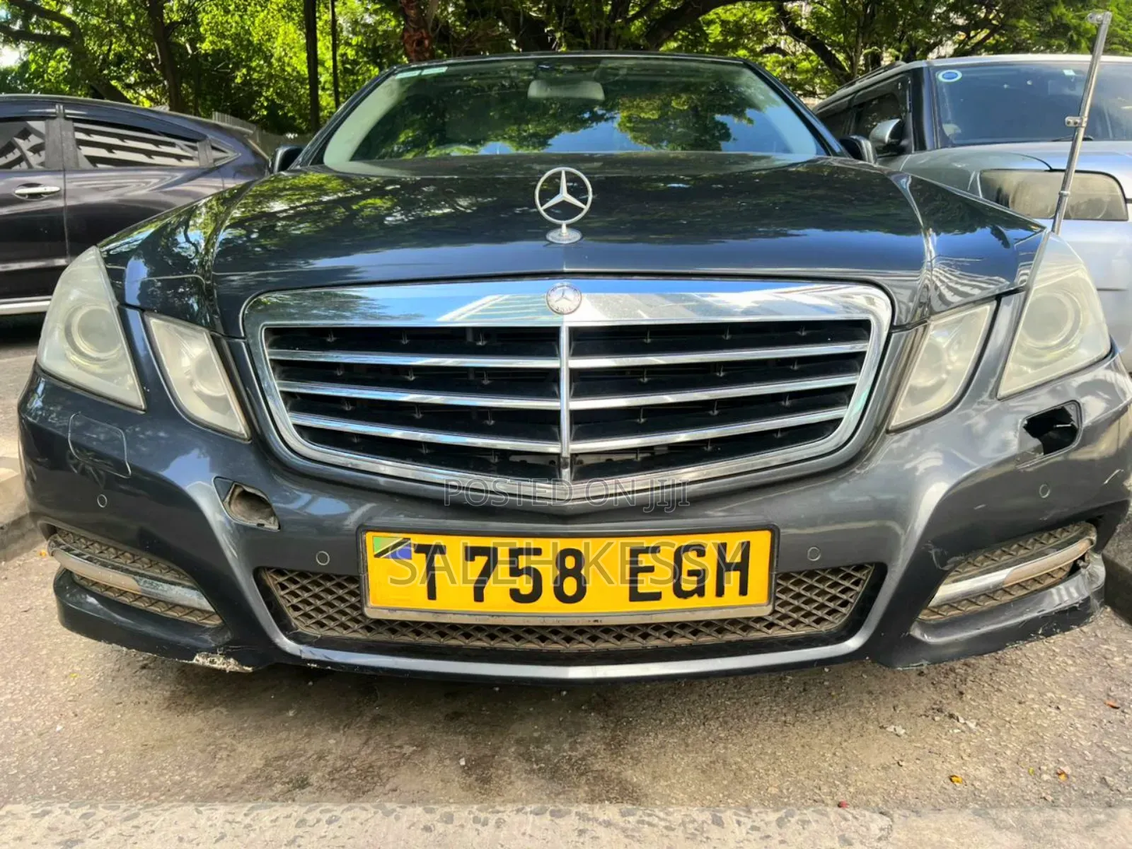 Mercedes-Benz E250 2010 Blue