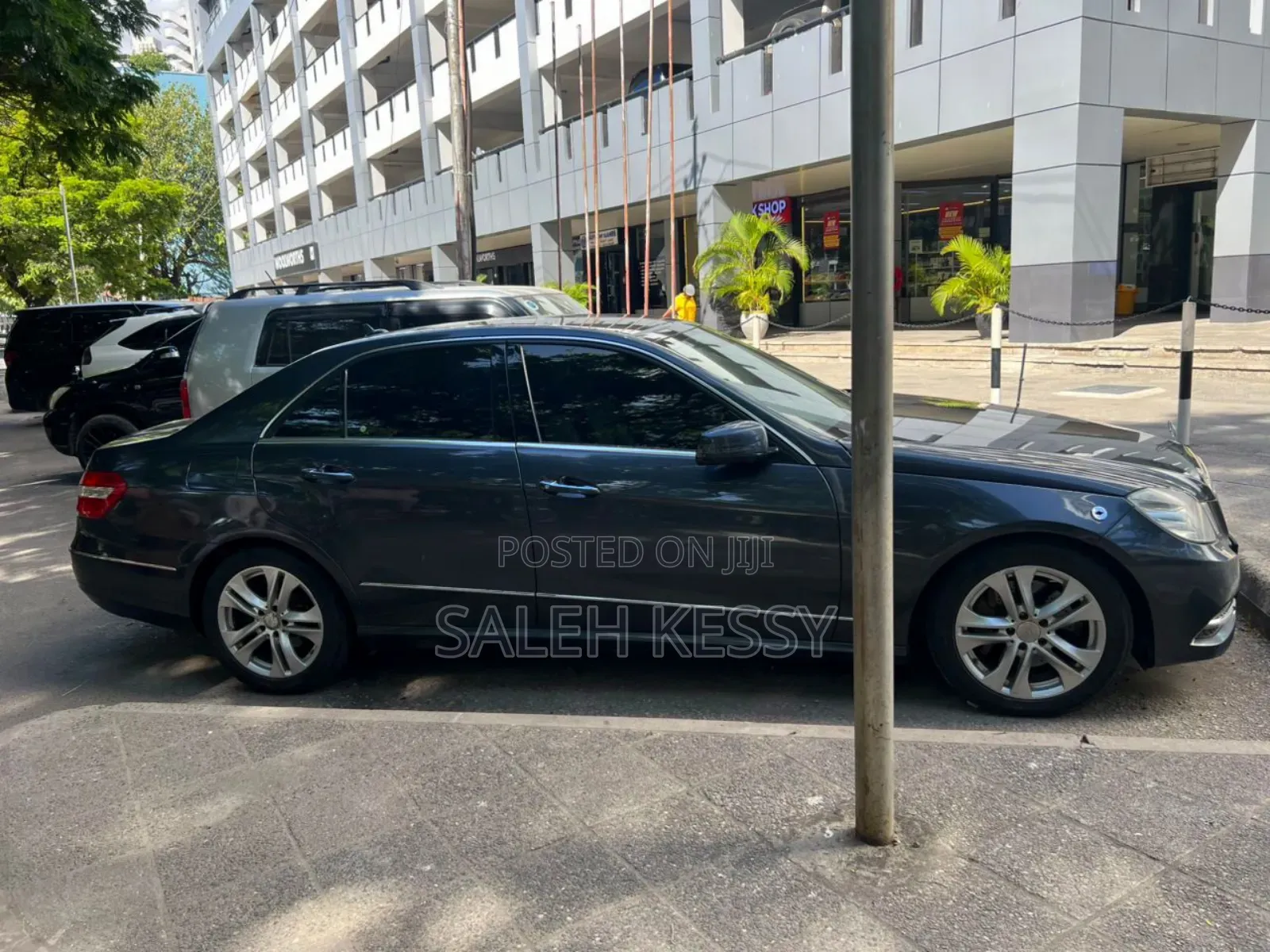 Mercedes-Benz E250 2010 Blue