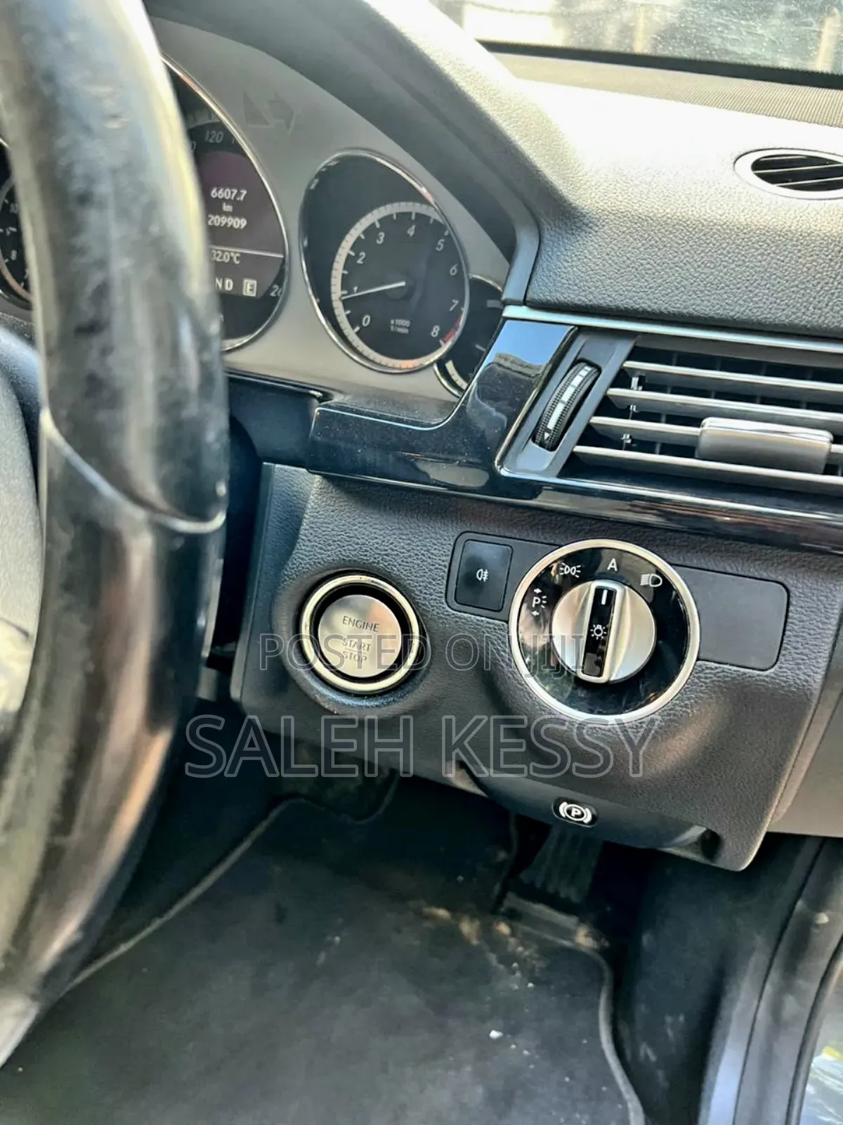 Mercedes-Benz E250 2010 Blue