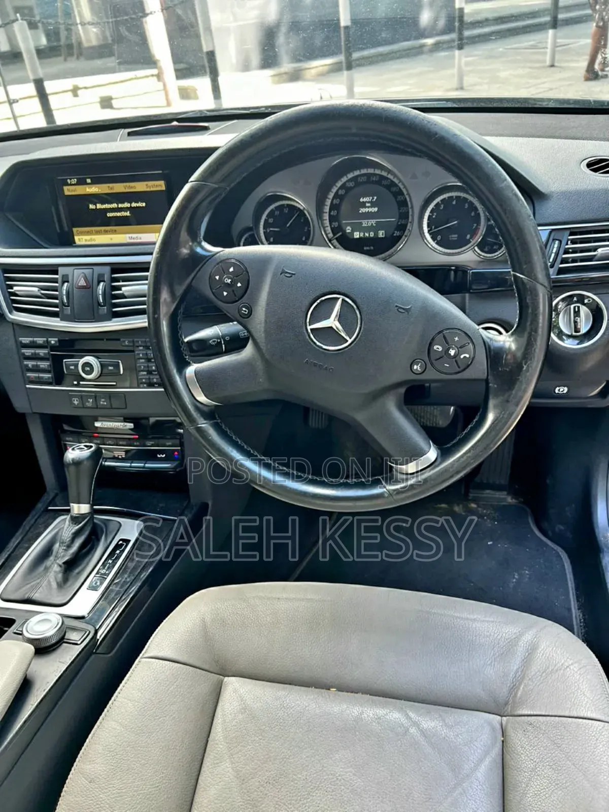 Mercedes-Benz E250 2010 Blue