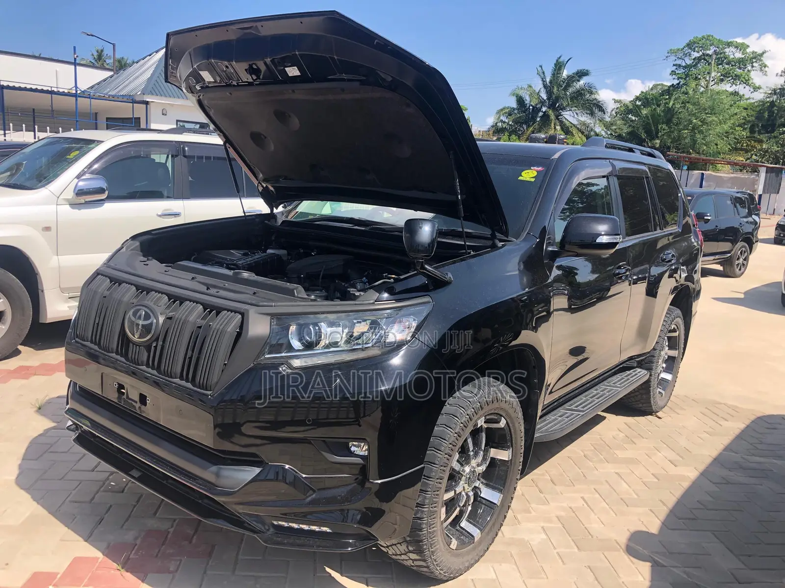 Toyota Land Cruiser Prado 2.8 2017 Black