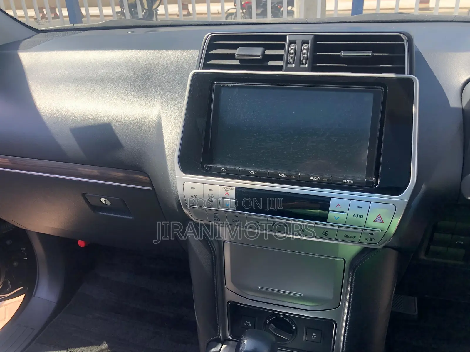Toyota Land Cruiser Prado 2.8 2017 Black