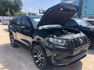 Toyota Land Cruiser Prado 2.8 2017 Black