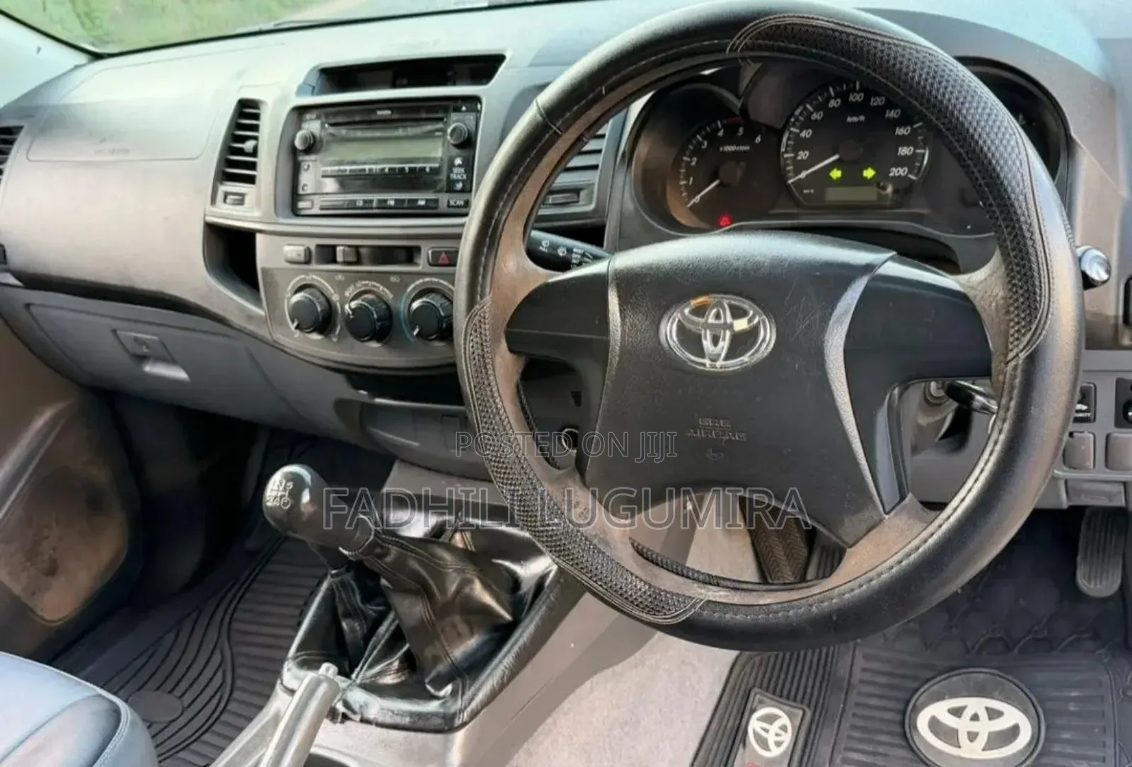 Toyota Hilux 2012 White