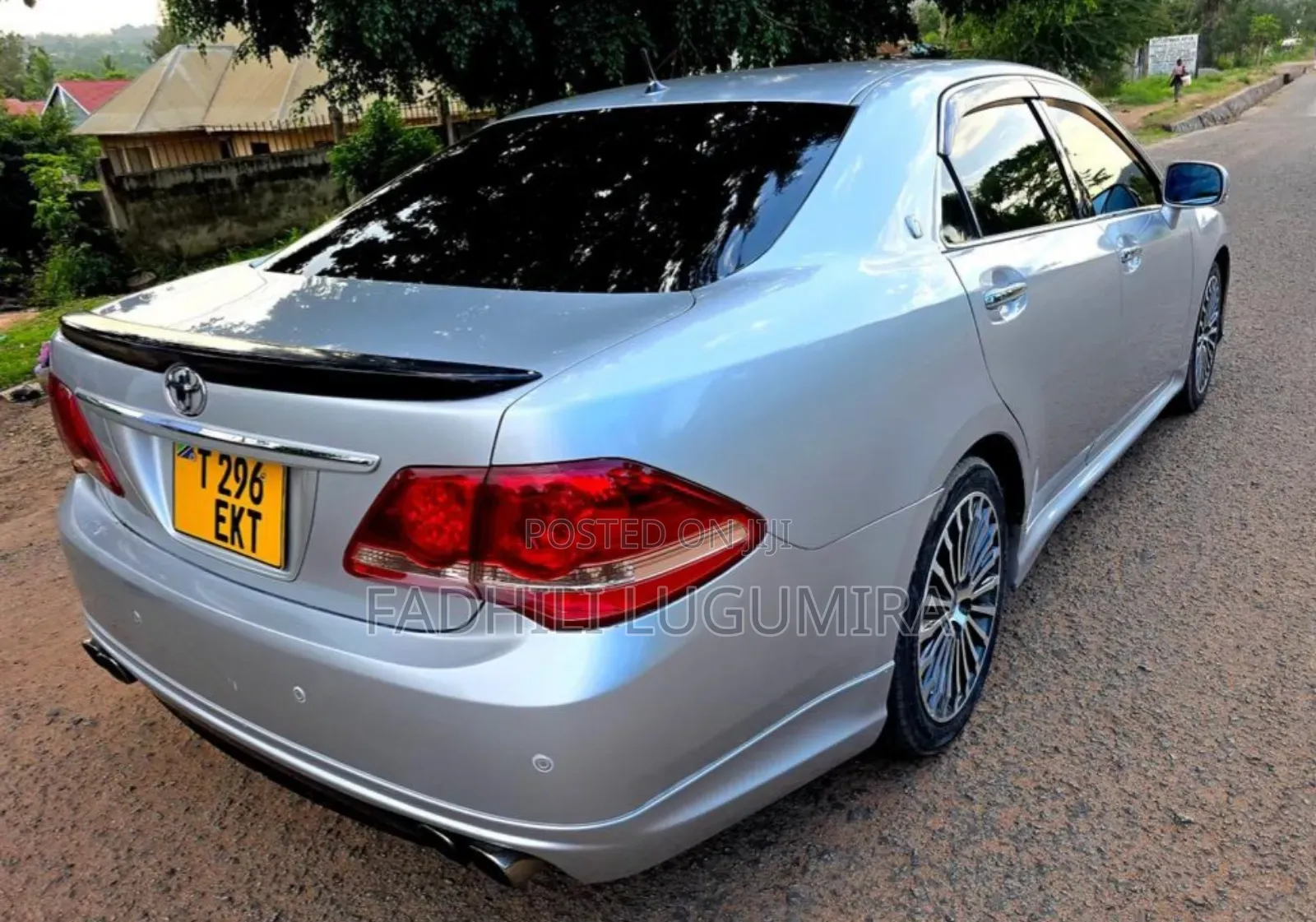 Toyota Crown 2011 Silver