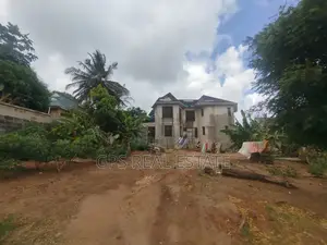 3bdrm House in Makabe Kazimbirwa, Kinondoni for sale