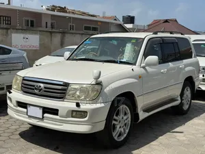 Toyota Land Cruiser 2006 White