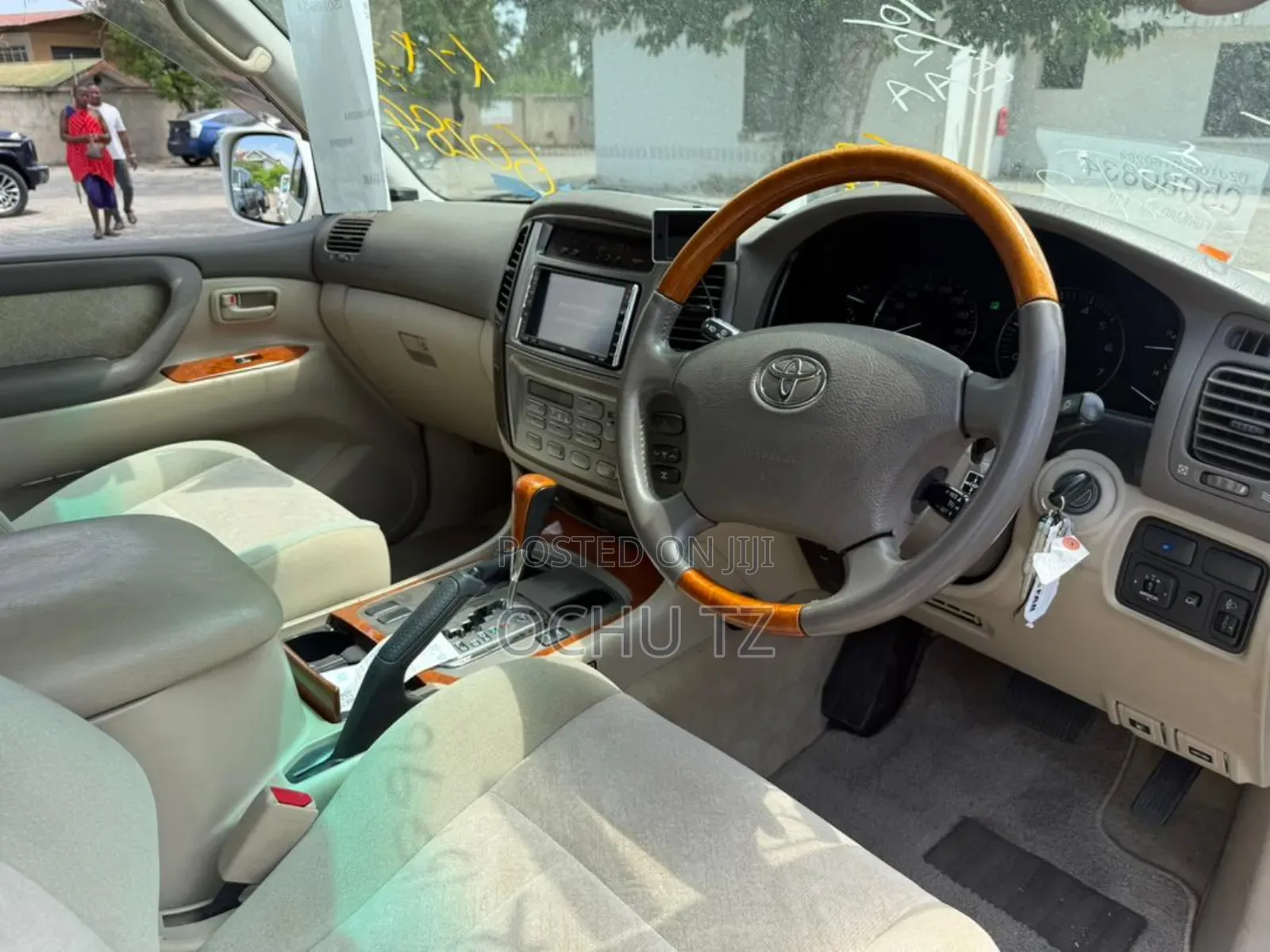 Toyota Land Cruiser 2006 White