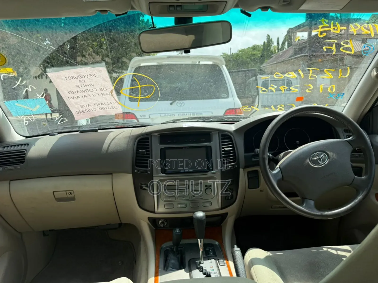 Toyota Land Cruiser 2004 White